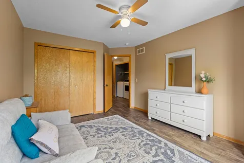 15345 Greenhaven Lane Burnsville MN 55306