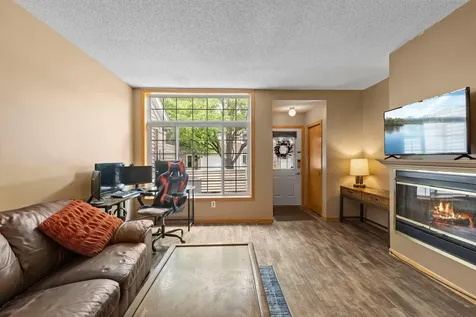 15345 Greenhaven Lane Burnsville MN 55306
