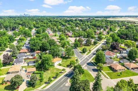 7132 Bloomington Avenue Richfield MN 55423