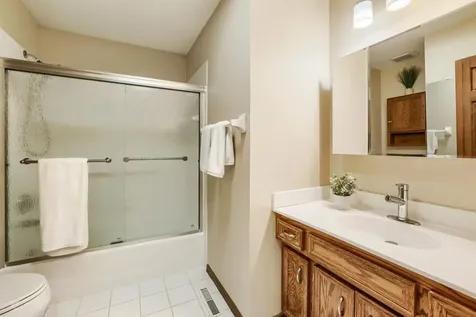18100 Judicial Way N Lakeville MN 55044