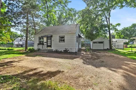 8734 Portland Avenue S Bloomington MN 55420