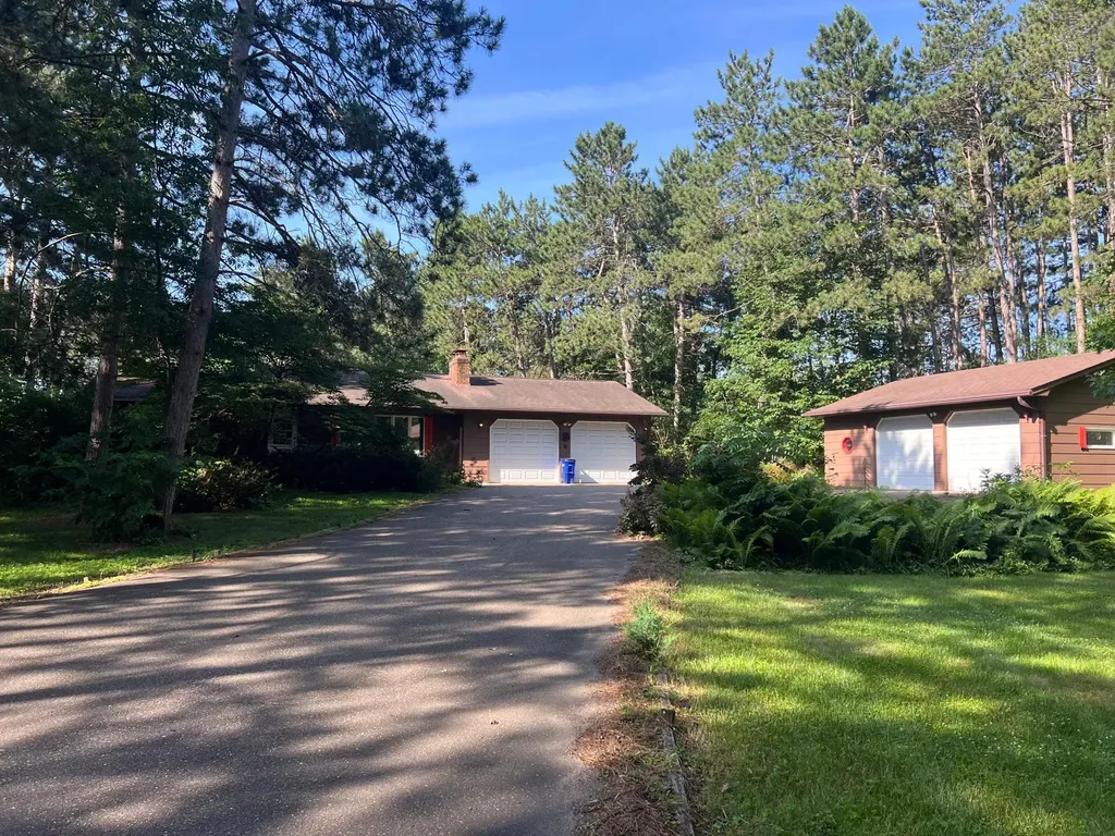 1374 Pine View Trail Houlton WI 54082