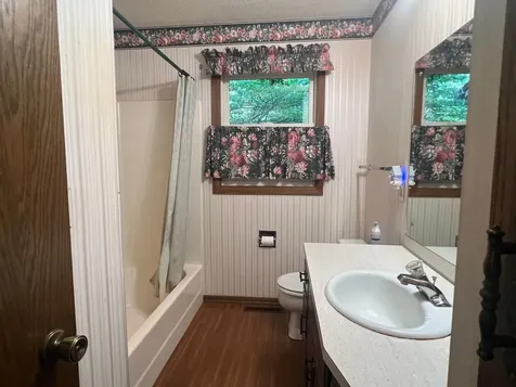 1374 Pine View Trail Houlton WI 54082
