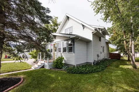 116 Juniper Avenue E Frazee MN 56544
