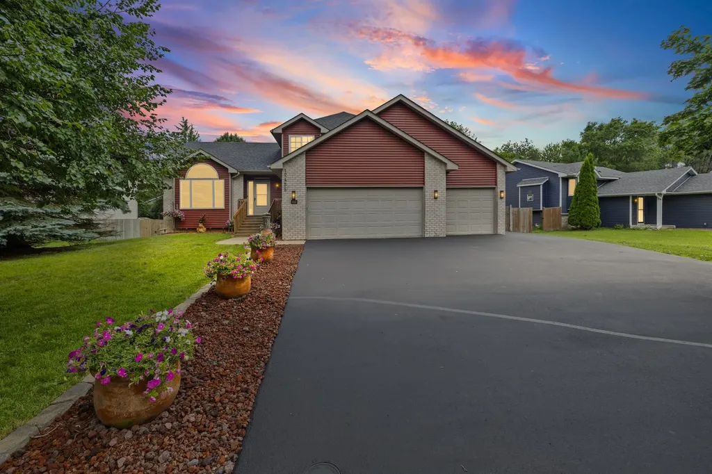 12455 Zea Street NW Coon Rapids MN 55433
