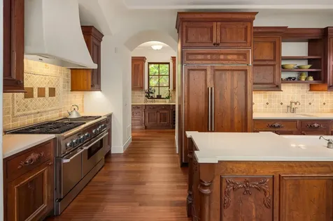 1700 Kenwood Parkway Minneapolis MN 55405