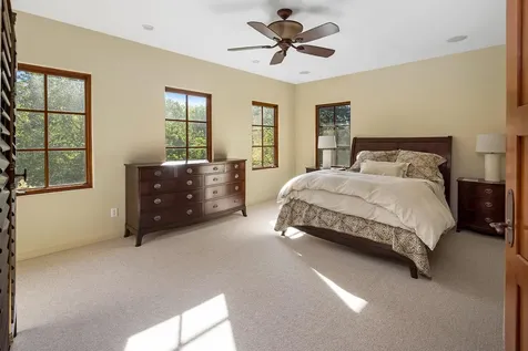 1700 Kenwood Parkway Minneapolis MN 55405