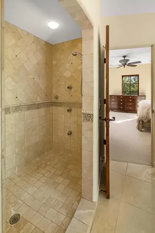 1700 Kenwood Parkway Minneapolis MN 55405