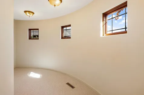1700 Kenwood Parkway Minneapolis MN 55405