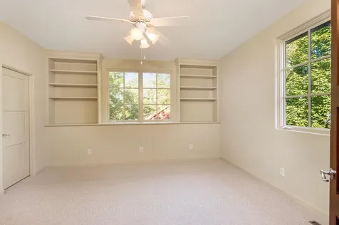 1700 Kenwood Parkway Minneapolis MN 55405