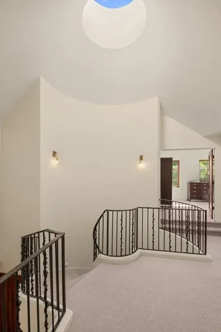 1700 Kenwood Parkway Minneapolis MN 55405