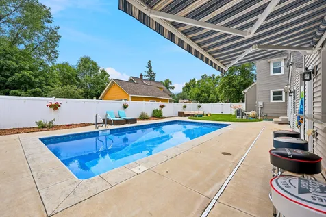4054 Quail Avenue N Robbinsdale MN 55422