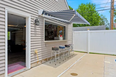 4054 Quail Avenue N Robbinsdale MN 55422