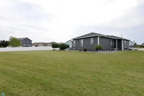 2943 6th Street E West Fargo ND 58078