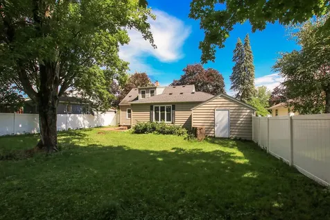131 Elm Street E Norwood Young America MN 55368