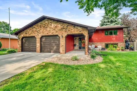 3907 3rd Street S Moorhead MN 56560