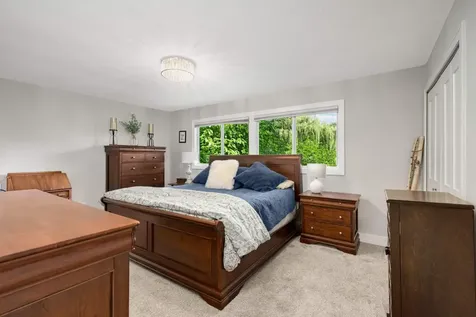 230 Maple Island Road Burnsville MN 55306