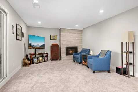 230 Maple Island Road Burnsville MN 55306