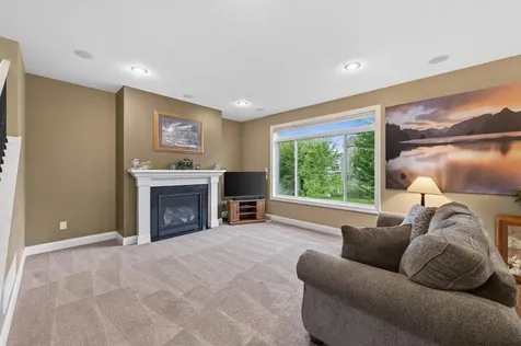20685 Frost Court Lakeville MN 55044