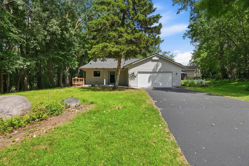 1521 Archwood Road Hopkins MN 55305
