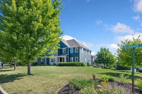 1879 Sandbar Circle Waconia MN 55387