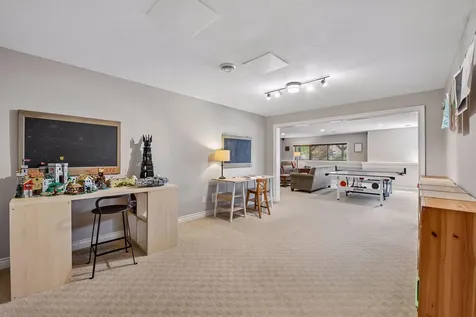 1879 Sandbar Circle Waconia MN 55387