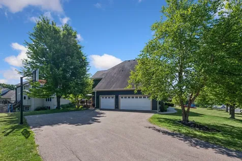 1879 Sandbar Circle Waconia MN 55387