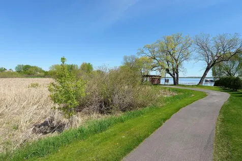 1879 Sandbar Circle Waconia MN 55387