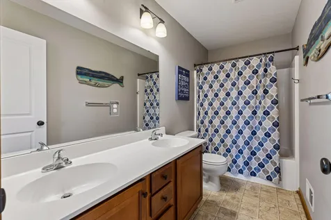 878 104th Lane NE Blaine MN 55434