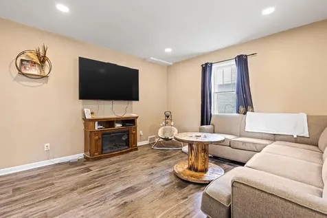 312 S 6th Street Marshall MN 56258