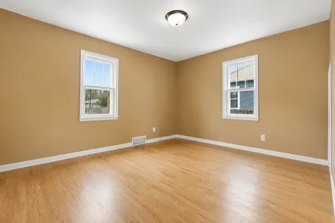 312 S 6th Street Marshall MN 56258