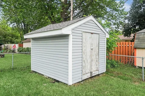 810 Sunny Lane Anoka MN 55303