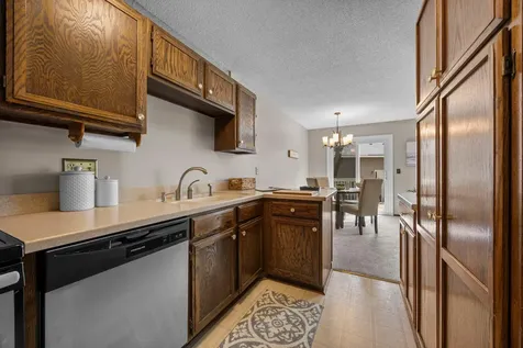 11143 Xavier Road Bloomington MN 55437