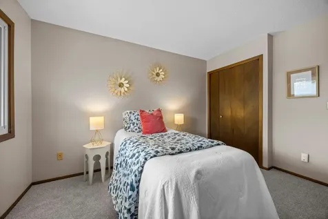 11143 Xavier Road Bloomington MN 55437