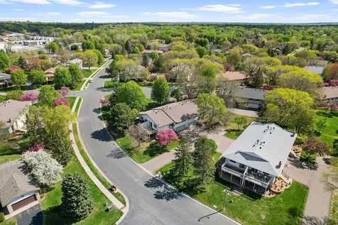 11143 Xavier Road Bloomington MN 55437