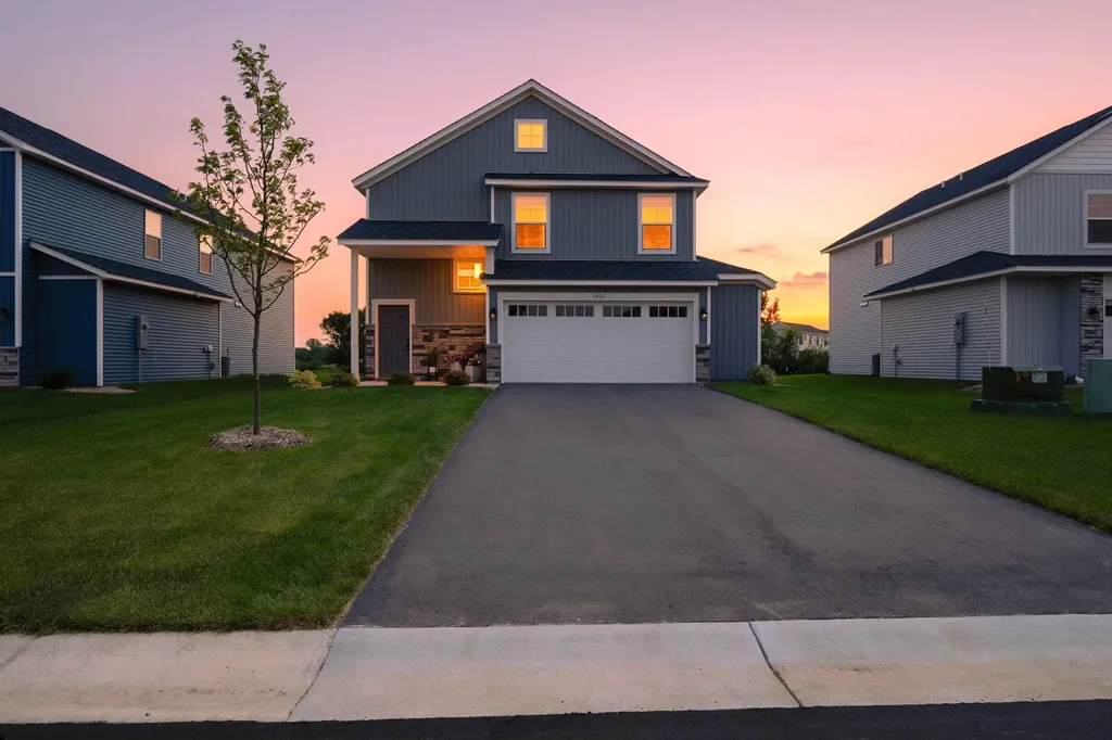 1432 192nd Avenue NE East Bethel MN 55011