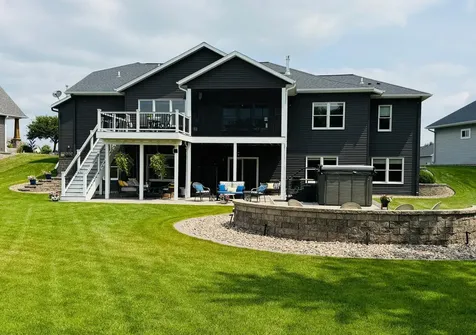 511 21st Place NE Kasson MN 55944