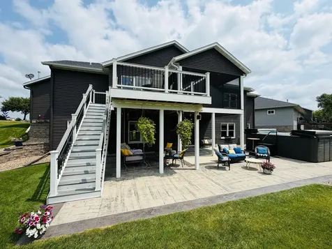 511 21st Place NE Kasson MN 55944
