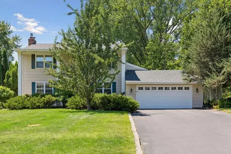 2415 Merrimac Lane N Plymouth MN 55447