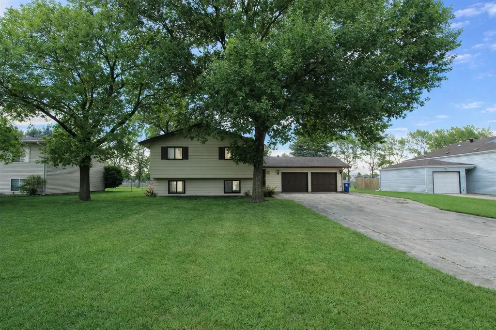 3115 Covent Garden Street S Moorhead MN 56560