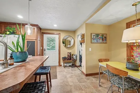 1260 Woodbridge Street Saint Paul MN 55117