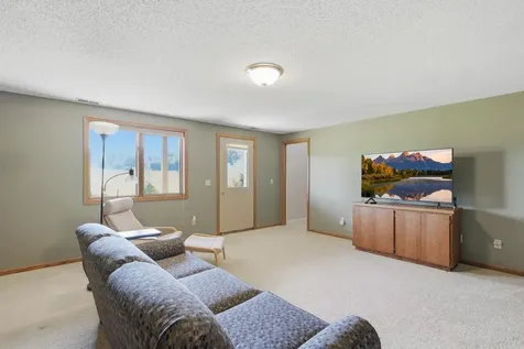 18121 Judicial Way S Lakeville MN 55044