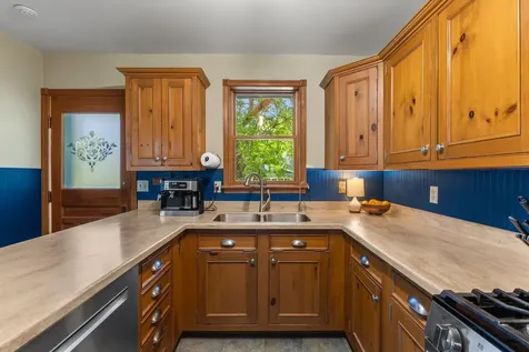 228 Summit Avenue Center City MN 55012