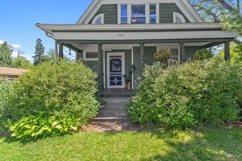228 Summit Avenue Center City MN 55012