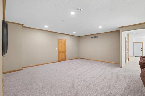 1187 105th Street E Inver Grove Heights MN 55077