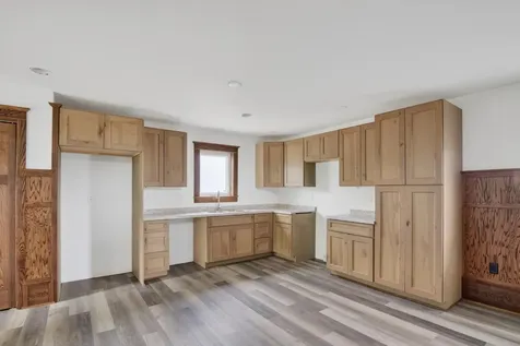 801 Valley Avenue SE Valley City ND 58072
