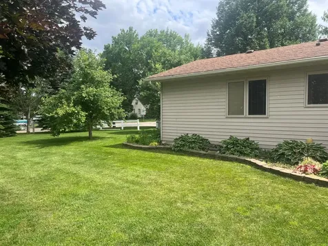 301 5th Street SW Hankinson ND 58041