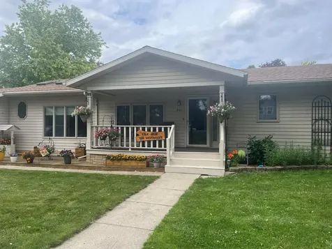 301 5th Street SW Hankinson ND 58041