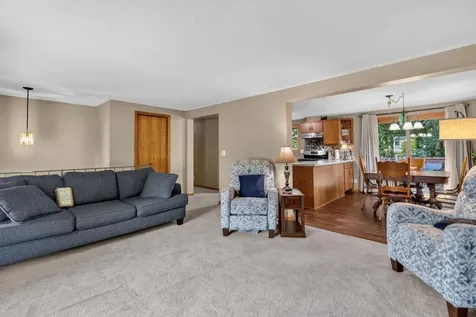 5795 Amy Lane Maple Plain MN 55359