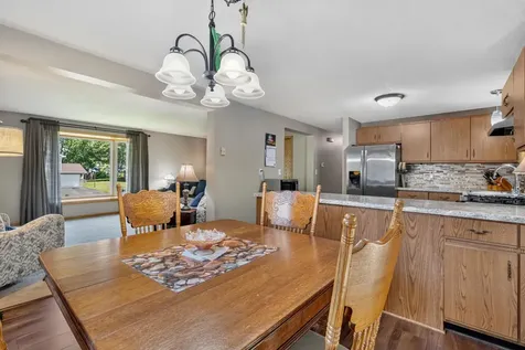 5795 Amy Lane Maple Plain MN 55359